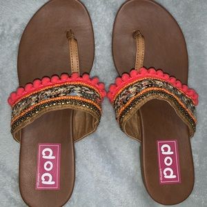 brand new Pop sandals